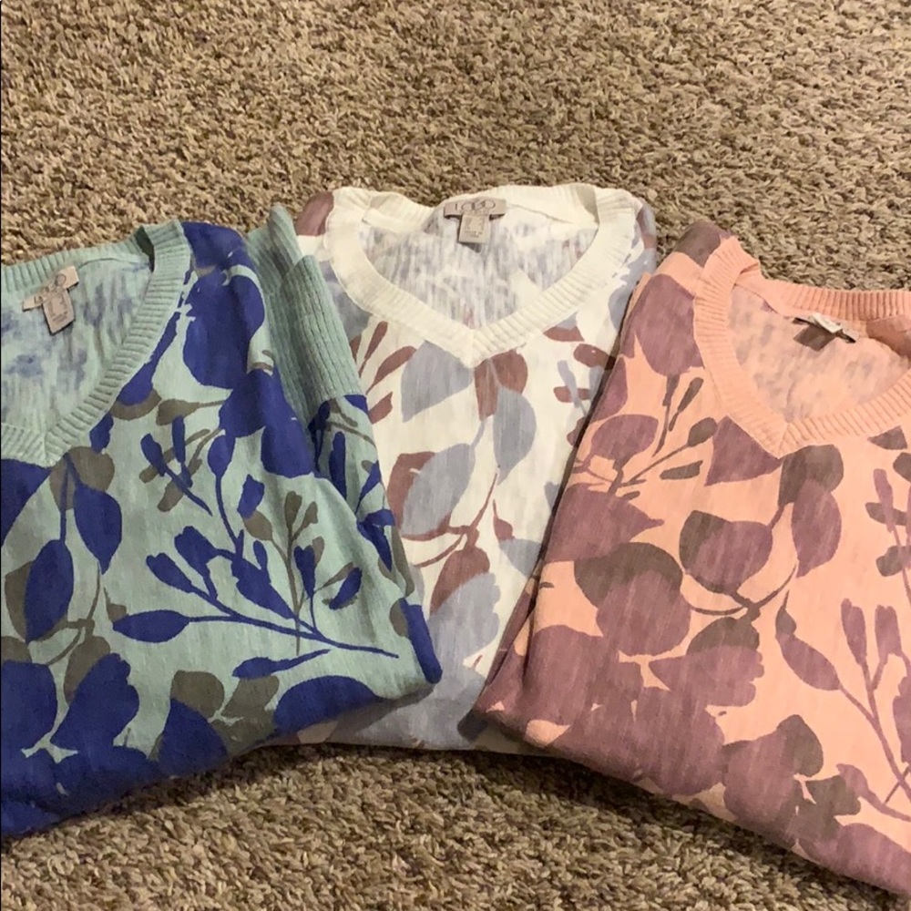 2 Logo Lori Goldstein sweaters New, blue sold